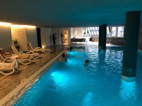 Appartement Prive Dans Residence Balneo Aladin Cauterets Zewnętrze zdjęcie