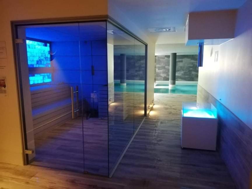 Appartement Prive Dans Residence Balneo Aladin Cauterets Zewnętrze zdjęcie